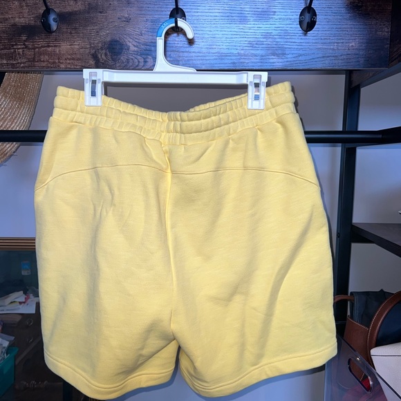 Sweaty Betty sweatpants shorts - Picture 3 of 5